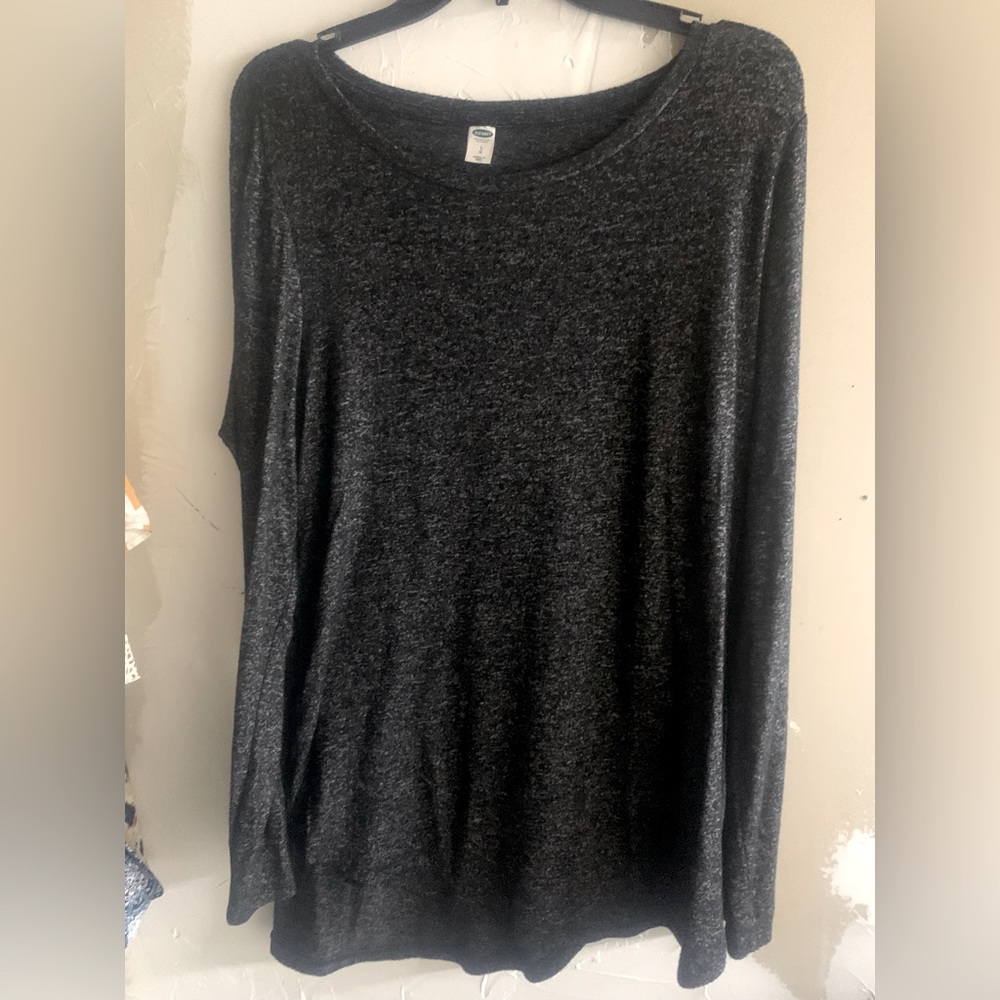 Old Navy long sleeved shirt size large